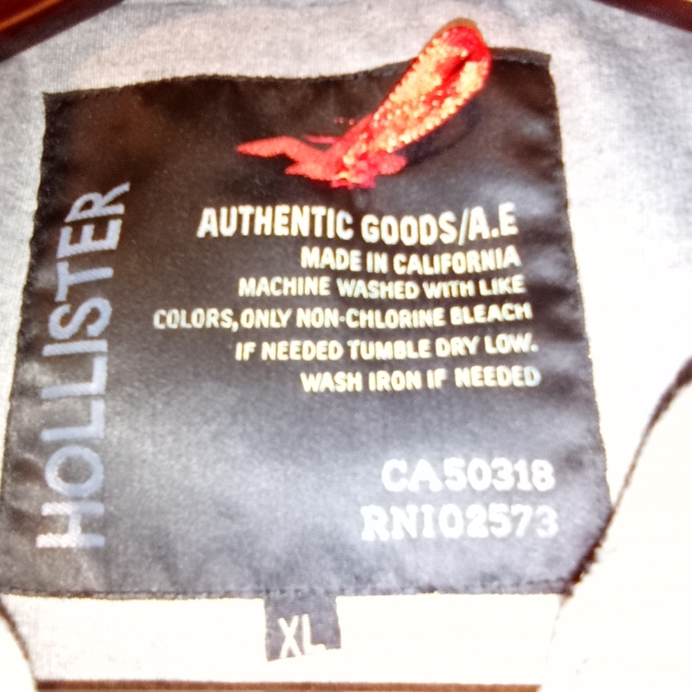 HOLLISTER VEST - Picture 4 of 9